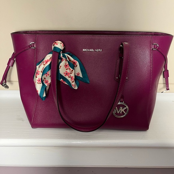 Michael Kors NWOT Multi-Pocket Large Jet Set bag - Picture 1 of 9